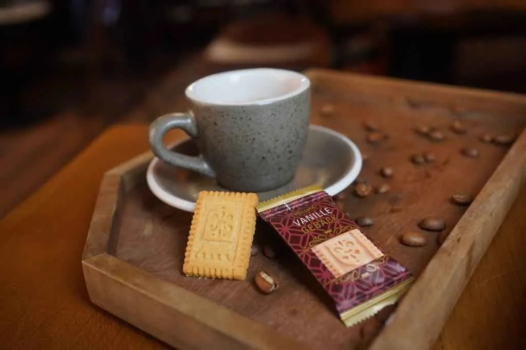 HELLMA Edles Gebäck Vanille 200 x 3,5g | CaterPoint.de HELLMA Edles Gebäck Vanille 200 x 3,5g | CaterPoint.de